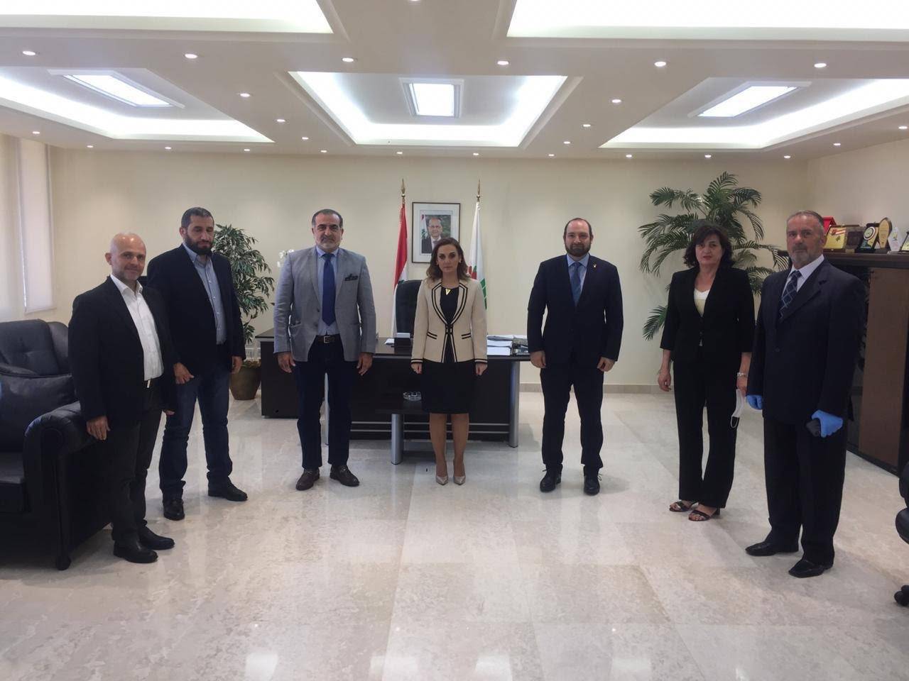 وفد اتحاد الدراجات زار الوزيرة اوهانيان واجــــــراء الانـتخابات في موعدها