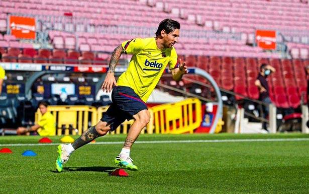 ميسي يـركـض في تماريـن برشـلونـة
