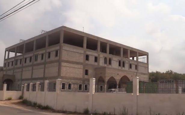 مستشفى دير القمر على الابواب