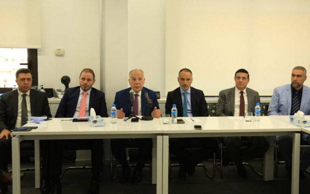 يمين : أحرص على دعم العمال مع تزايد البطالة