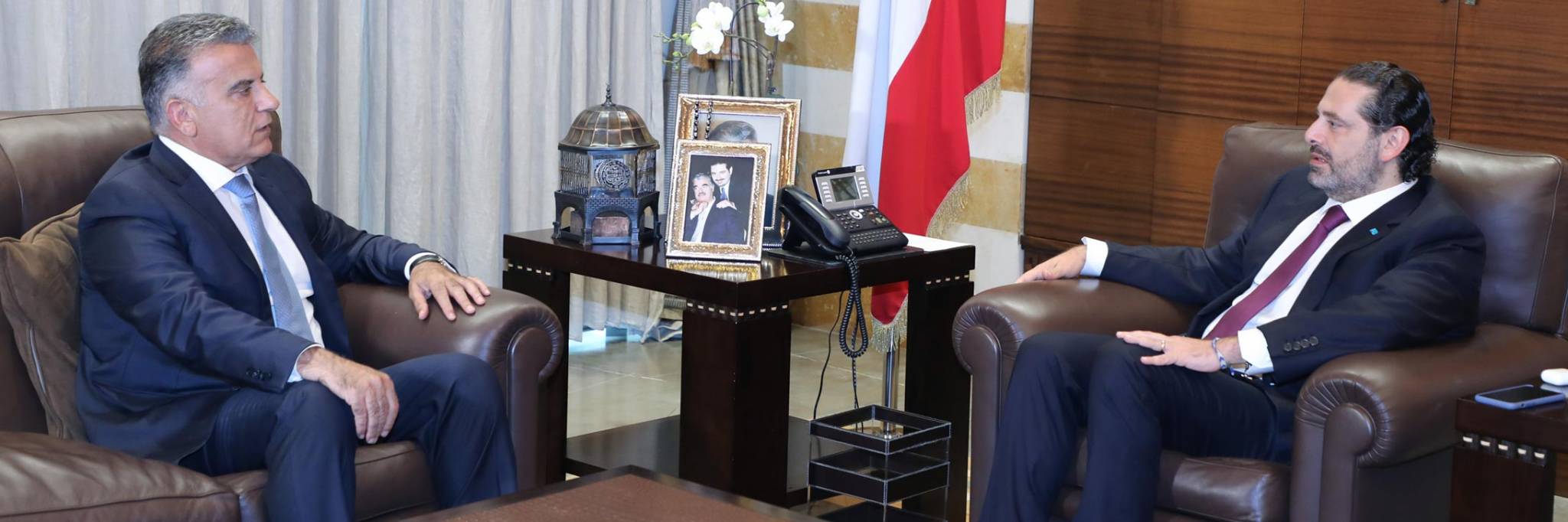 اليوم الاول لقانون قيصر يضع سوريا ولبنان تحت المراقبة الاميركية
اللواء ابراهيم يزور الحريري للمرة الثانية لإقناعه حضور لقاء بعبدا
«الخيار الشرقي» على طاولة الحكومة... والمفاوضات مع «الصندوق» متعثرة!