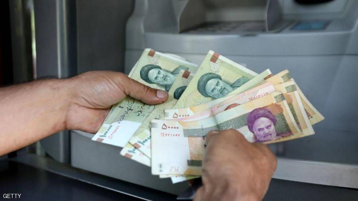 انهيار تاريخي للعملة الإيرانية أمام الدولار