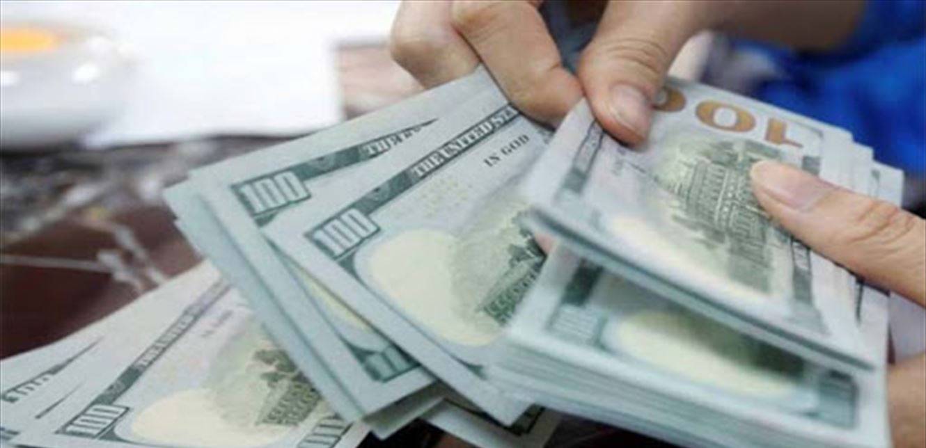 تسعيرة بيع الدولار أربكت محال الصيرفة في صيدا واقفلتها