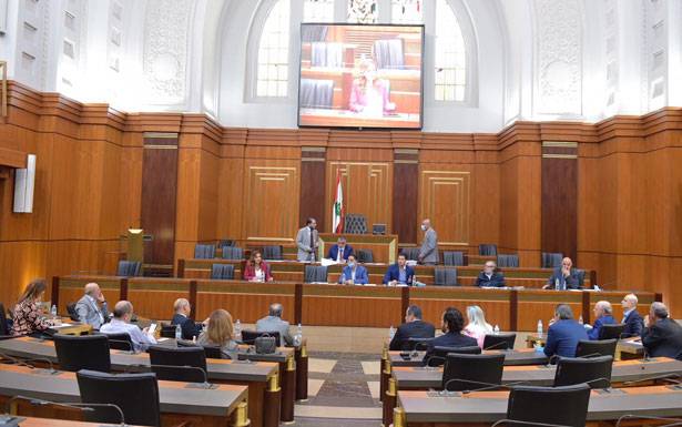 الحاج حسن بعد اجتماع «لجنة الاعلام» : أجلنا قانون تثبيت المتعاقدين وخطة «الاعلام» وناقشنا آداء الوسائل الاعلاميّة