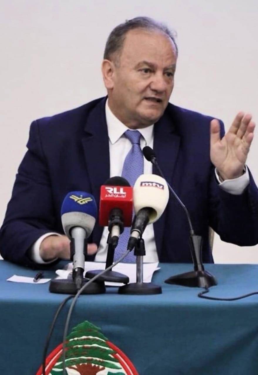 القضاة والمحامون مواقف وطــرائــف