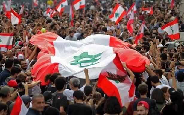 اولــــويـــــــة «المستقبل» وجوقة المحرّضين حماية رؤوس الفساد والقطيعة مع سوريا؟ تناسوا موبقاتهم  ومسؤولياتهم عن الانهيار ... ونصّبوا انفسهم حماة لمنّ افقروهم !