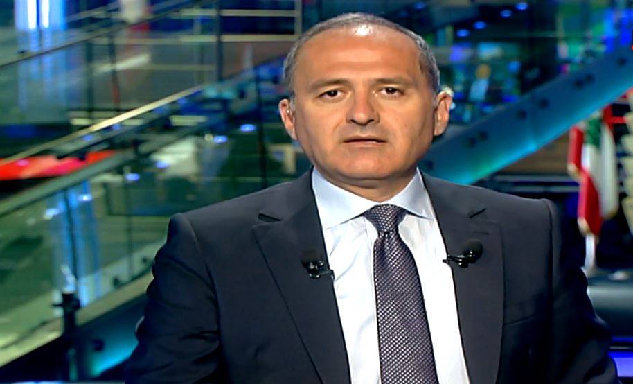 لم يصدمني لقب "الإعلامي الأكثر موضوعية"...وليس مقبولاً احتلال المنابر والإساءة للمهنة
فادي شهوان لـ "الديار": المواجهة بين الإعلامي وأي مسؤول يجب أن تكون حقيقية وليس تمثيلية!