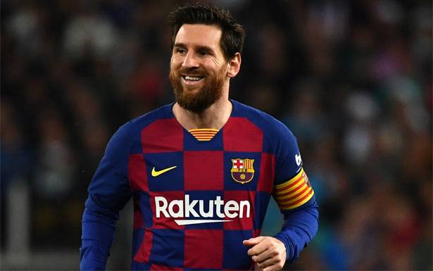 ميسي يضحي بثلاثي برشلونة لإعادة نيمار