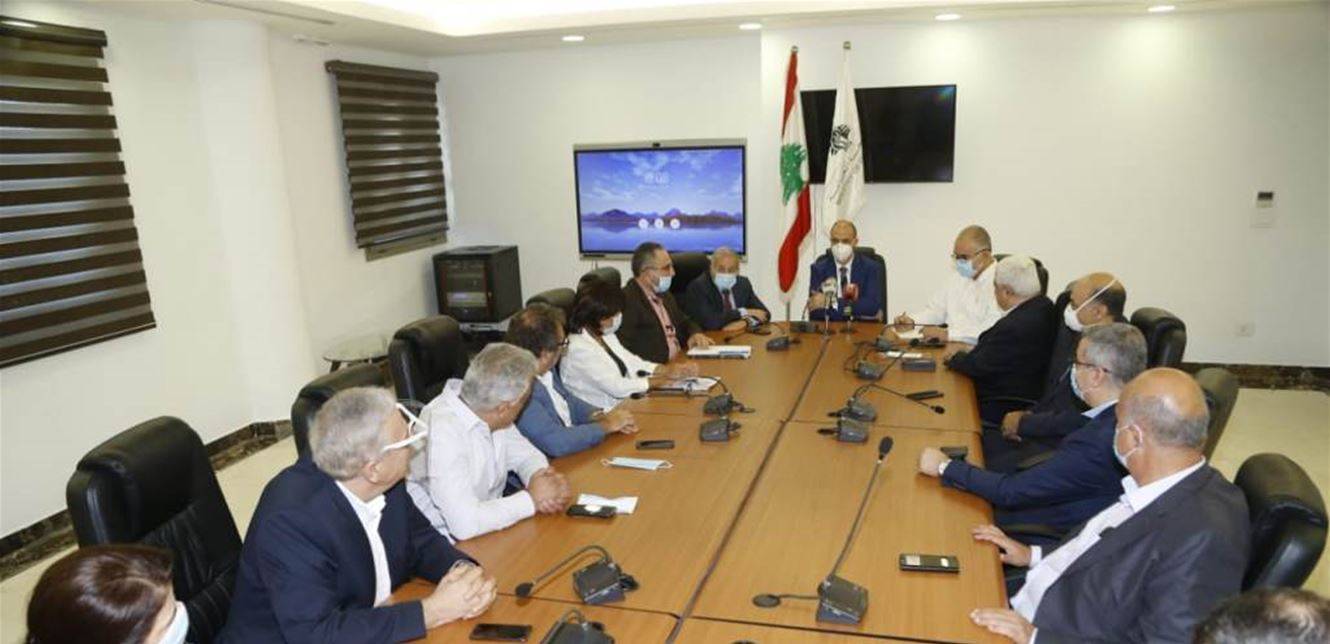 وزير الصحة اجتمع بنقابة الصيادلة: الظروف الحالية لا تسمح بالمس بسعر الدواء ونركز على تخفيضه
