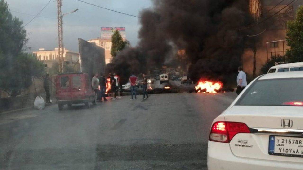 هل سيتمكن لبنان من تحمّل الضغط النقدي والحصار المالي ؟
وقف دعم المحروقات: تهور اقتصادي... والانفجار الشعبي مسألة وقت
جنبلاط سيحضر لقاء بعبدا وبجعبته مقاربة سياسية مهمة
