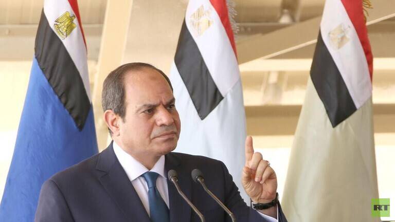 السيسي يطلع على خطط الجيش المصري لتأمين العمق الغربي لمصر والحدود المشتركة مع ليبيا