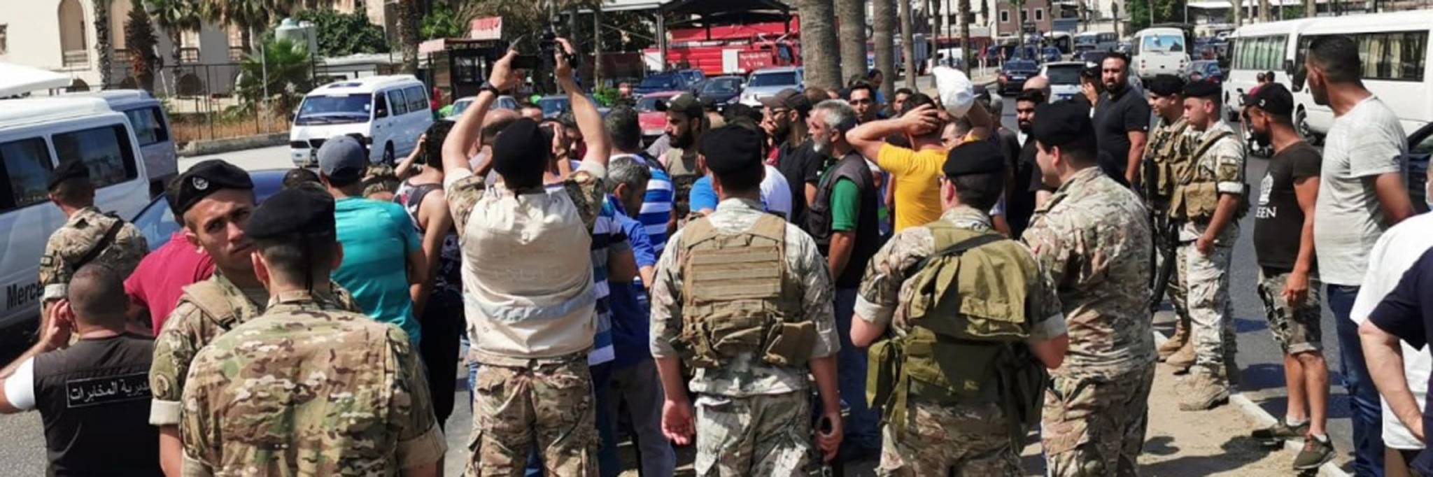 لا إصلاحات والمفاوضات مع الصندوق مجمدة : لبنان الى أين؟
القوات : الانتخابات النيابية المبكرة بداية الحل . كنعان : الكرة في ملعب الحكومة