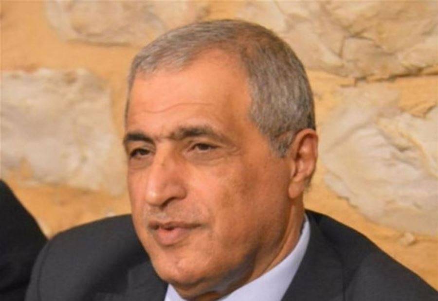 هاشم للحكومة: لا يكفي البكاءُ على الأطلالِ