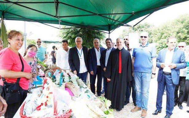 افتتاح سوق المزارعــيــــن لتسويق الانــتـــاج في غلــبون