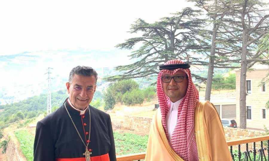 السفير السعودي و«الجمهوريّـة القويّـة» يـُؤيّــدان كلام الـــراعــي
بـخاري : صوّب الأمـــــور خصوصاً لـجهة حياد لـبـنـــان