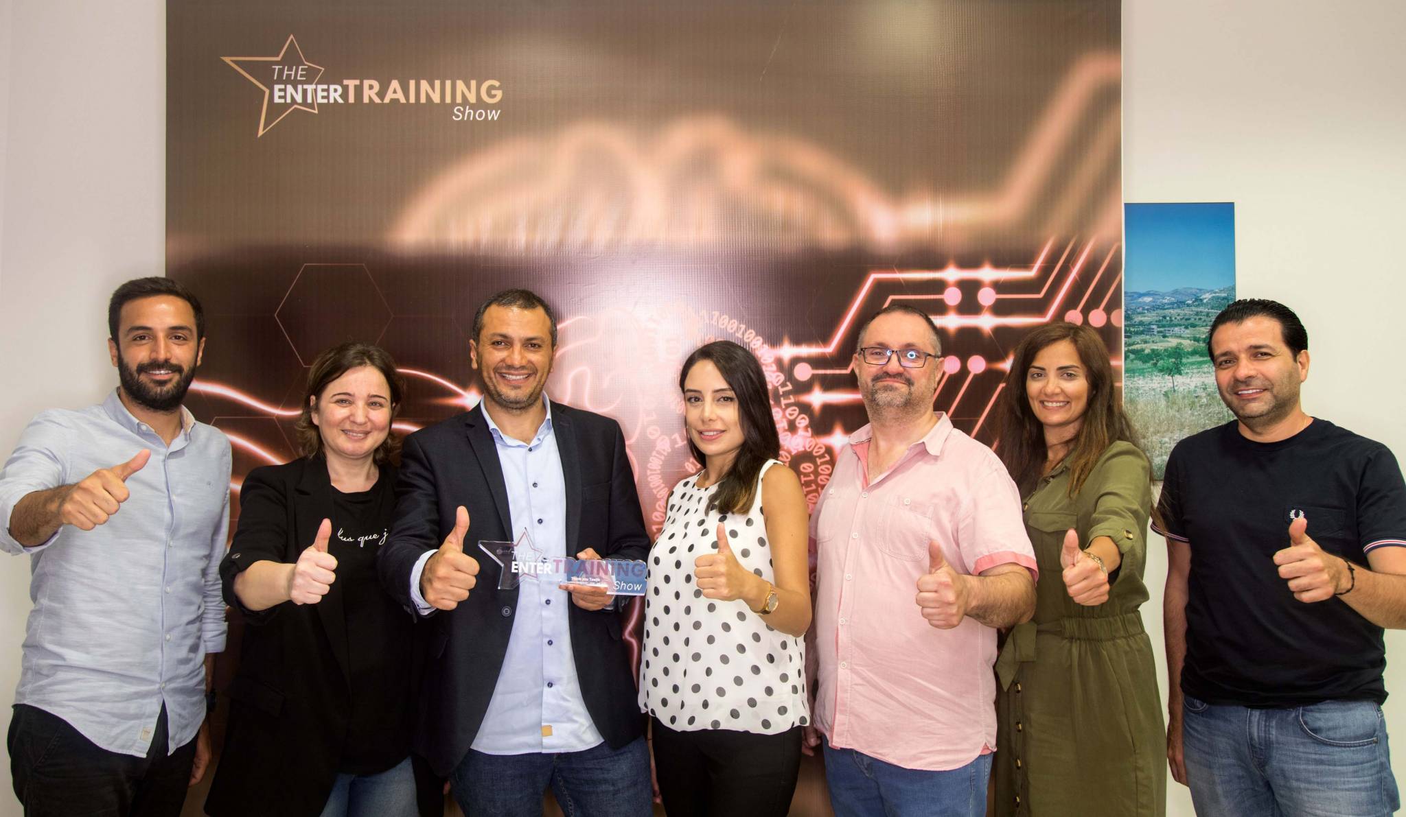 في الحلقة الأخيرة من"The EnterTraining Show"
التصميم والمُثابرة والإيجابيّة مفاتيح نجاح ريما فقيه