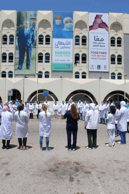 «كورونا»: 75 اصابة... 63 للمقيمين و12 منها للوافدين
حسن تسلّم هبة من الكمامات.. ودقيقة صمت عن روح الطبيب اسماعيل