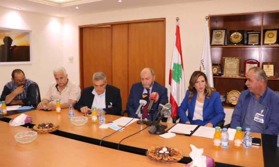 يمّين تزور «العمّالي»: ندافع عن العمّال تبعاً لصلاحياتنا
الأسمر: لوقف الصرف التعسفي وتشكيل لجنة متابعة