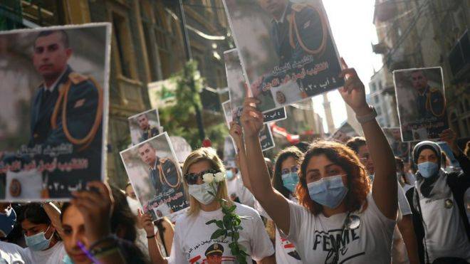 انفجار بيروت: المدينة تتذكر الضحايا في صمت