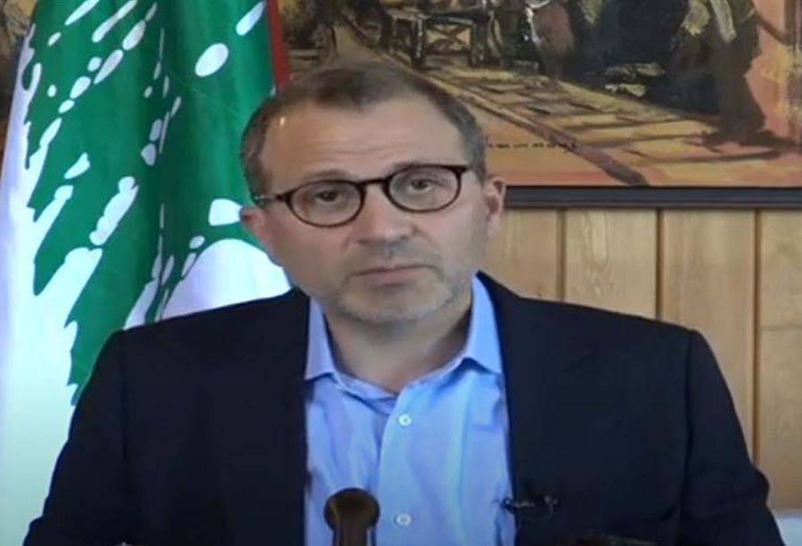 «المطلوب ان نهزم نفسياً ونسكت.. لكن ما رح نسكت وما رح نسمح يخنقوا صوتنا»
باسيل: نحن مستهدفون بملفاتنا واشخاصنا وكجماعة
مستعدّ للعقوبات ولكن لن اشارك بعزل فريق لبناني
