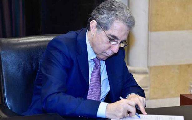 وزني يوعز بصرف مستحقات للمستشفيات الخاصة والأطباء