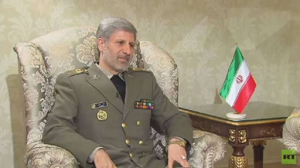 وزير الدفاع الإيراني يصل موسكو