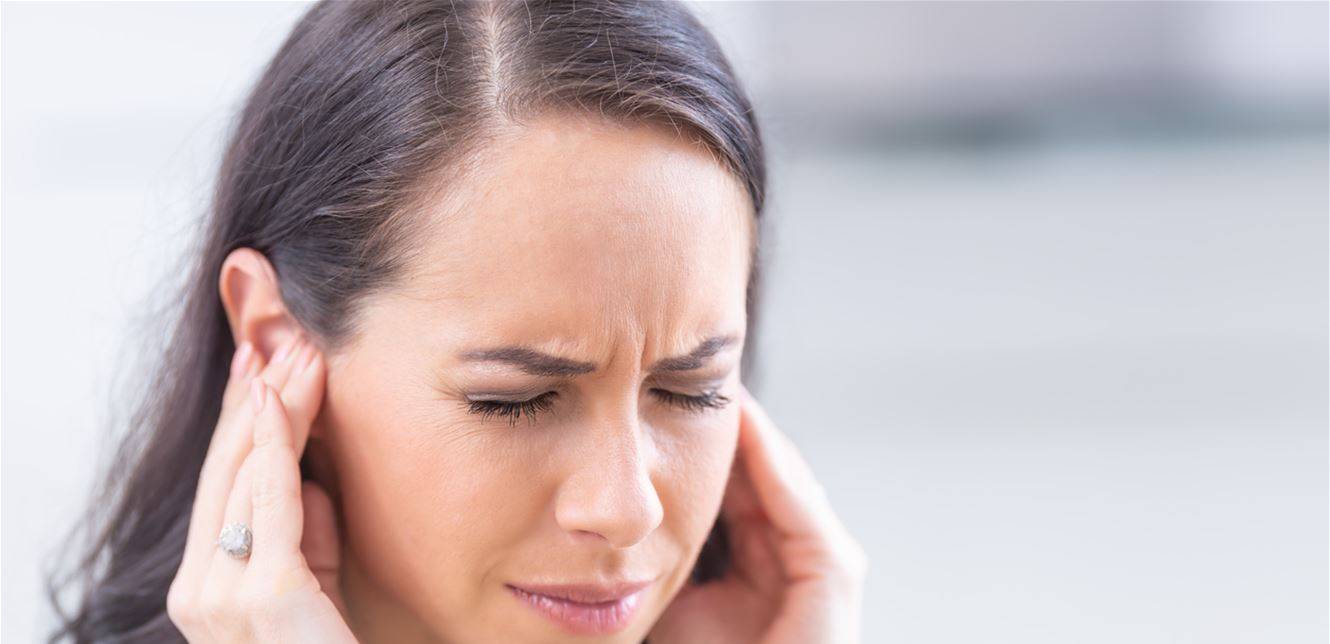 إحذروا.. طنين الأذنين قد يكشف أنكم تعانون من مشكلة خطرة