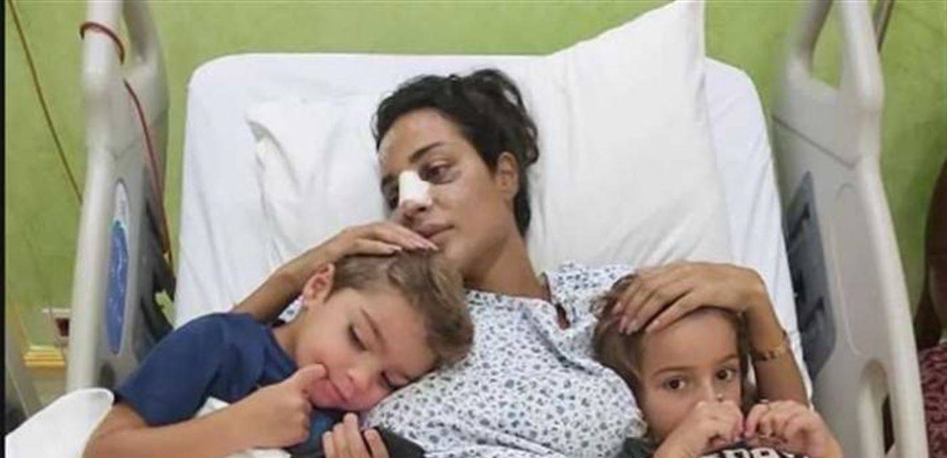 بعد نجاتها بأعجوبة: نادين نسيب نجيم تغادر المستشفى وتترك منزلها.. هل قررت الهجرة فعلا؟