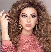 ميريام فارس ترد على معجبة سألتها عن سبب غيابها.. "مكسورة وضعيفة"
