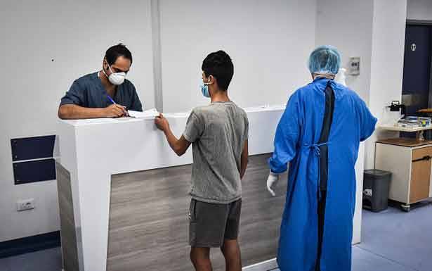 «كورونا» : زحمة على الطرقات في صيدا والتزام بقرار التعبئة وتسطير محاضر في بشرّي