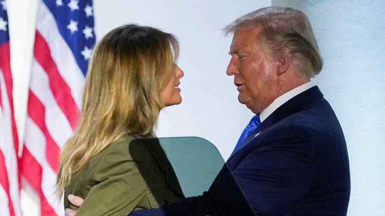 نجمة أمريكية تسخر من ميلانيا ترامب: أجنبية غير قانونية!