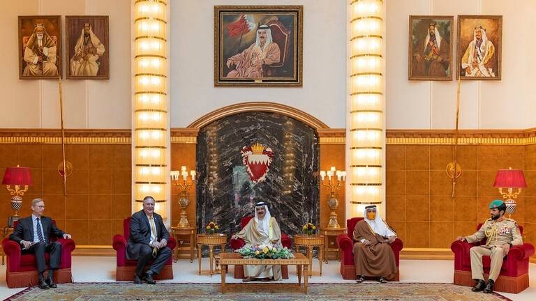 البحرين تؤكد لبومبيو ضرورة قيام دولة فلسطينية لتحقيق السلام