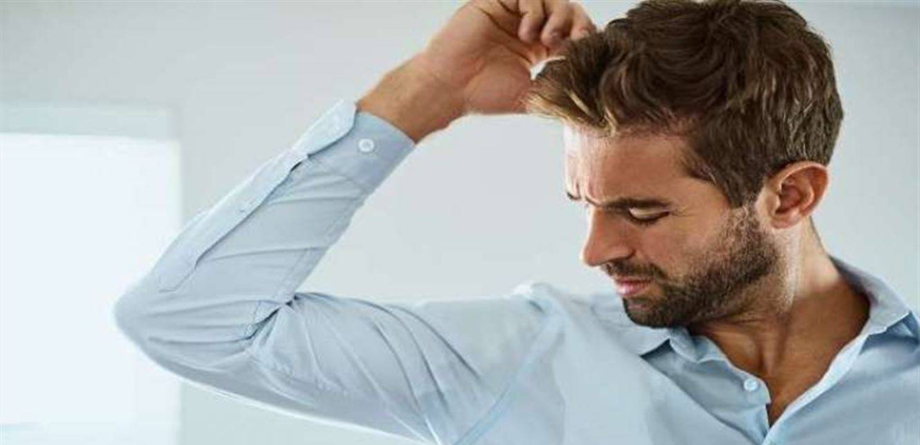 التعرّق .. متى يكون مرضياً؟