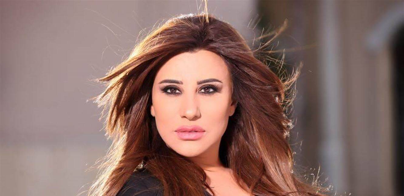بظل الدعوات المؤيدة للهجرة.. نجوى كرم تطلق صرخة مدوية: "ما تخلوا لبنان ختيار"