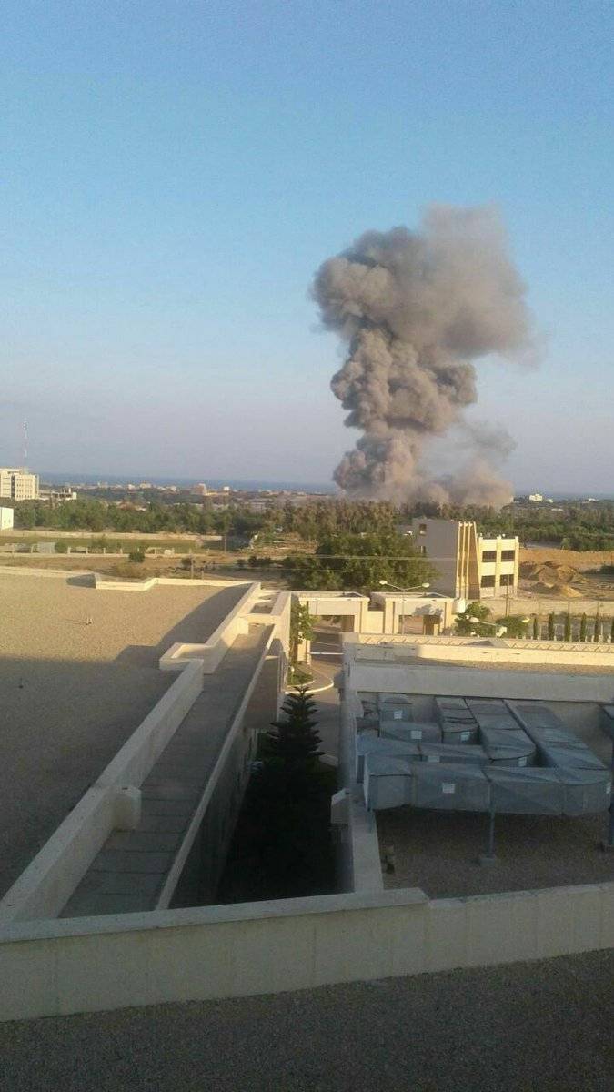 قصف إسرائيلي عنيف على غزة والفصائل ترد بالصواريخ
