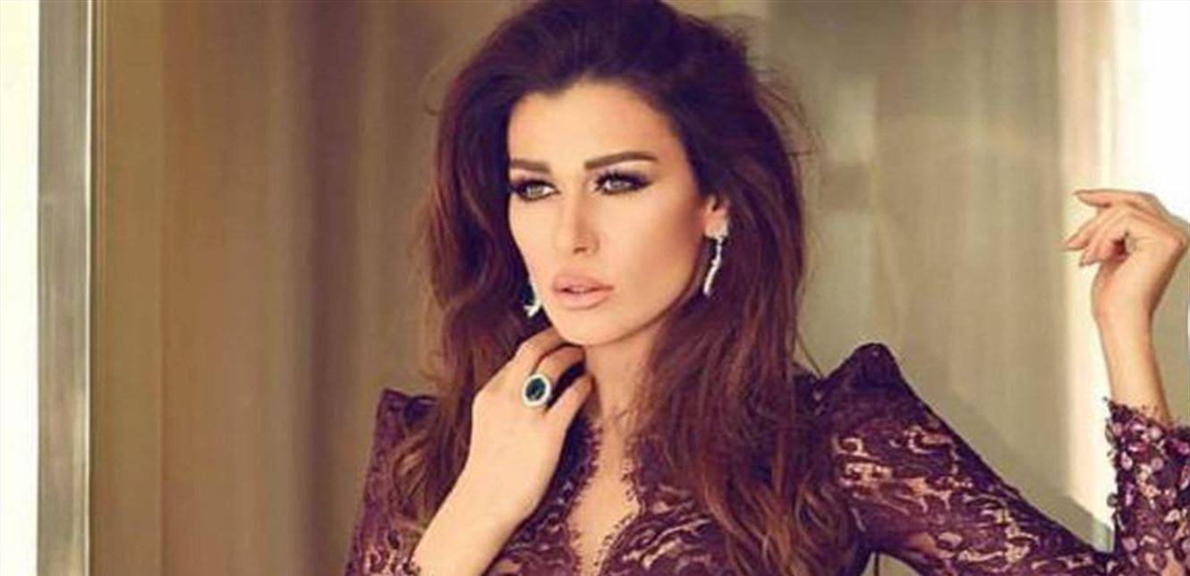 نادين الراسي تحتفل بعيد ميلادها مع خطيبها بالمايوه.. وهذا عمرها (صورة)
