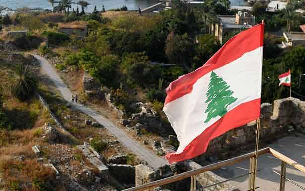 بين ماكرون وشينكر تنسيق غير مُعلن.. والموفد الأميركي يتبنّى بنود المبادرة الفرنسية ضمناً