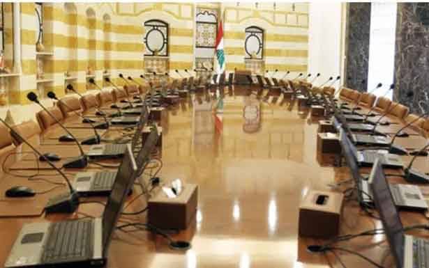 حكومة إختصاصييّن بأقنعة حزبية ... فهل سينجح المتناحرون بالتذاكي على ماكرون؟ بعض رؤساء الكتل صرّحوا في الخارج غير ما قالوه في الداخل خلال لقائهم أديب!!