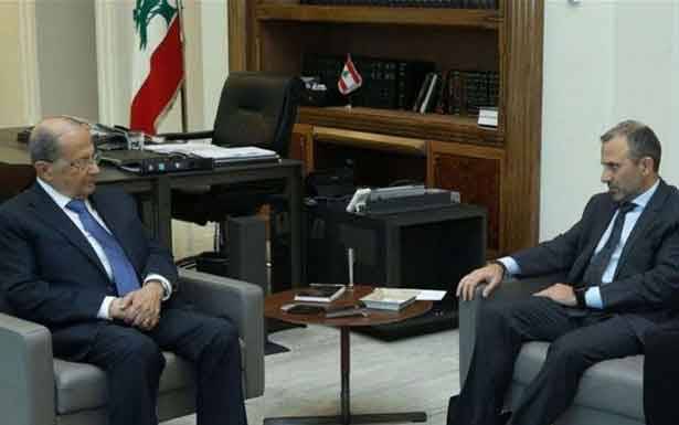 تسلم من باسيل النسخة الأولى عن مبادرة التيار