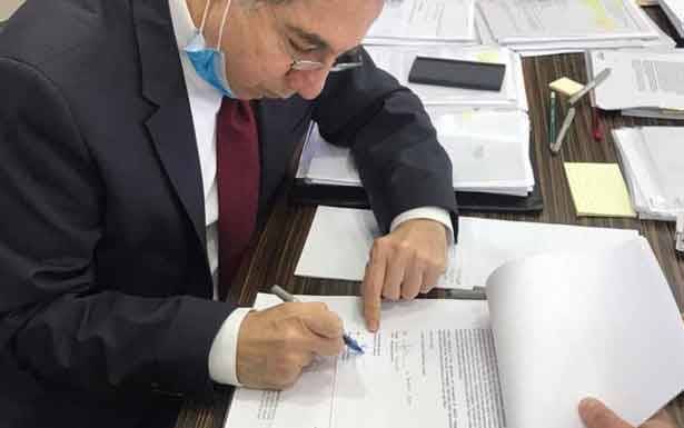 وزني يوقّع مشروع مرسوم عائدات البلديات