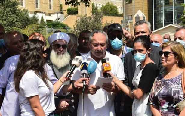 اعتصام لأولياء الطلاب في الجامعات الأجنبيّة : نناشد كوبيتش الضغط لإقرار الدولار الطلابي