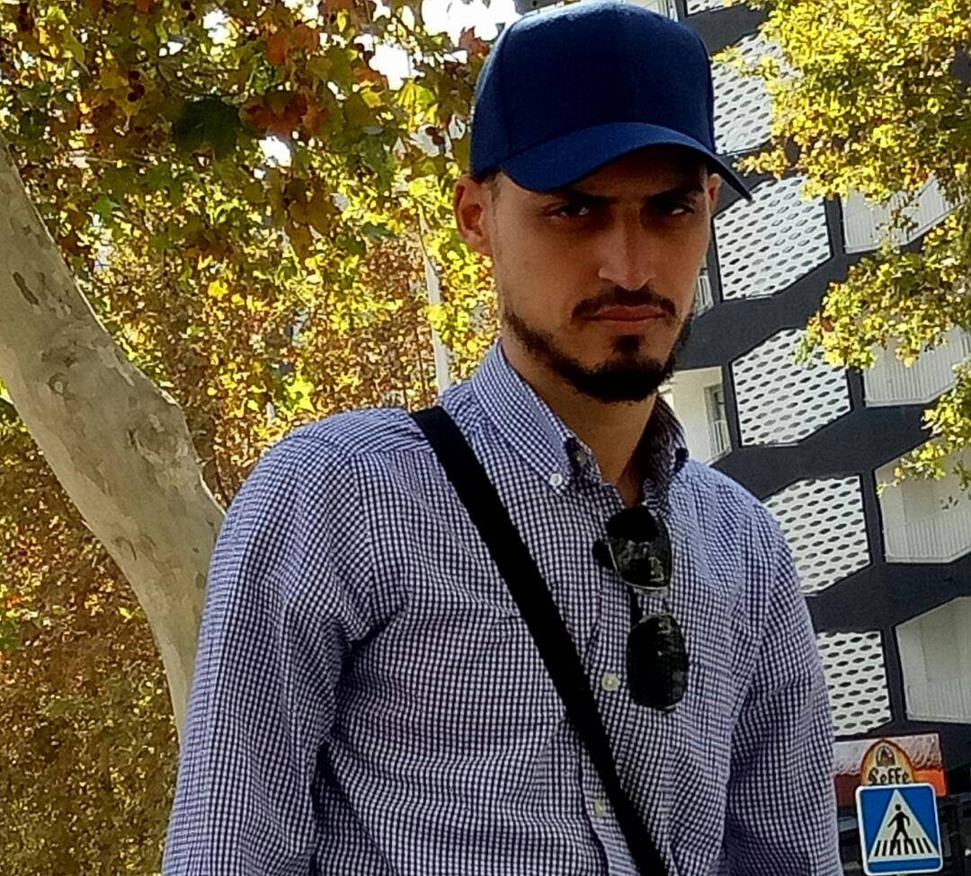 صدام رقيق :مكِّنوا الإعلامي الحقيقي من العمل