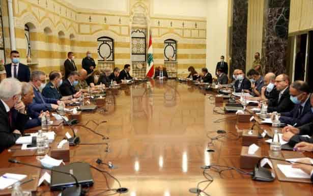 «الأعلى للدفاع» طلب من الأجهزة المعنيّة الكشف عن مُحتويات العنابر والمستوعبات