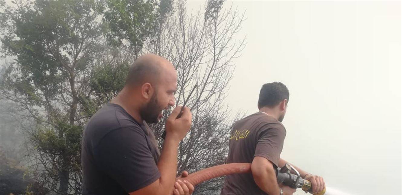 حريق في بيت ملات التهم اشجارا من الزيتون والصنوبر