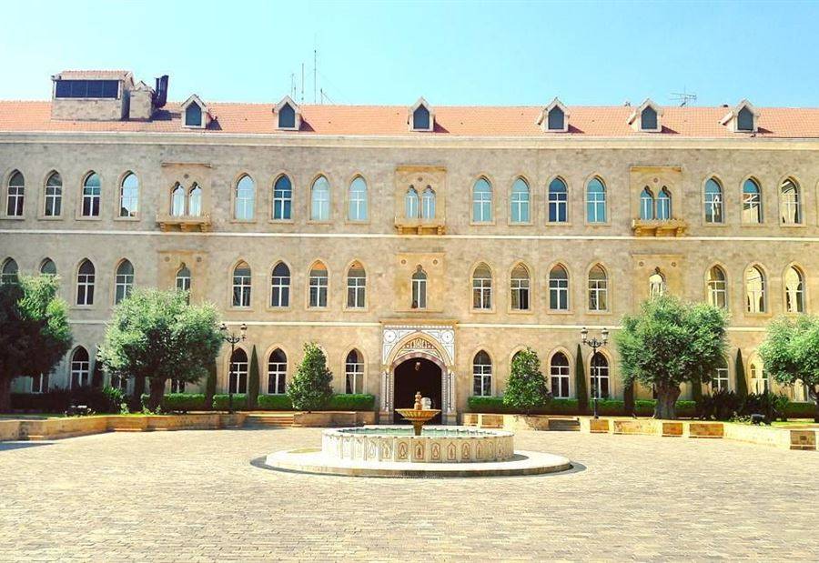وزيرٌ مُصابٌ بكورونا