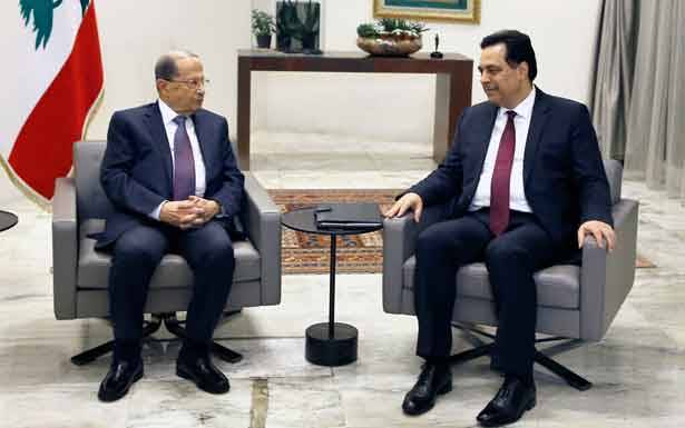 ماكرون على اطلاع بما يجري من مشاورات عون وأديب: لـ«فريق حكومي متجانس»
