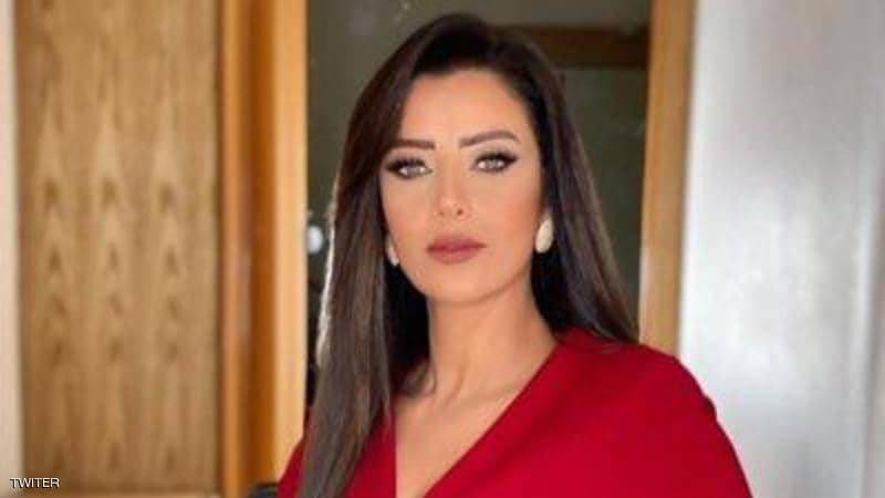 مذيعة مصرية تثير جدلا بسبب 