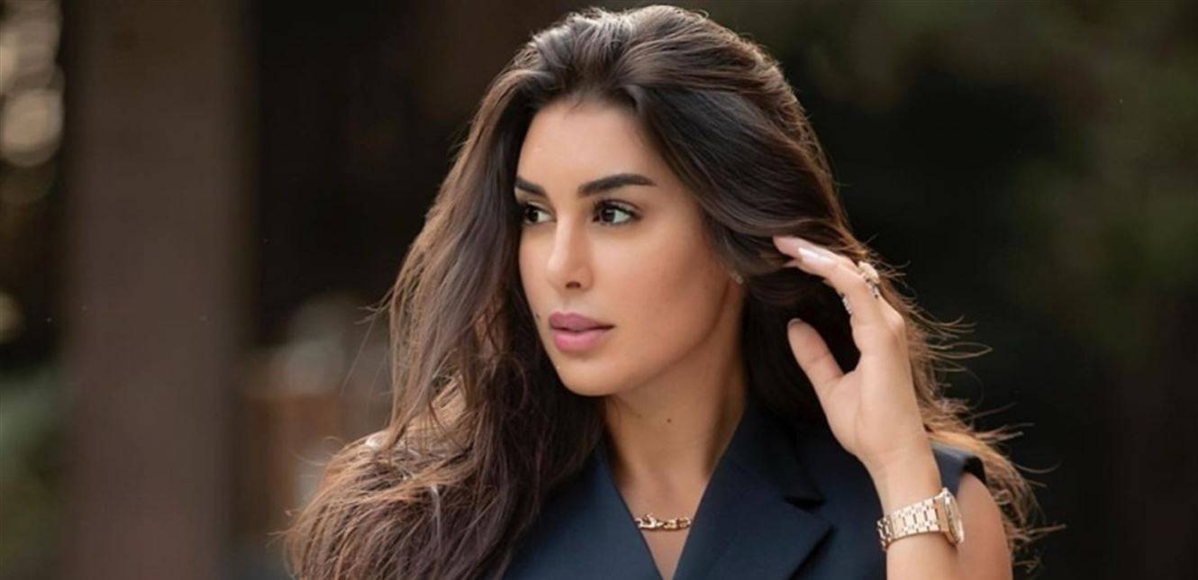 بعد السيارة الفخمة.. مجوهرات ياسمين صبري حديث السوشيال ميديا (صور)