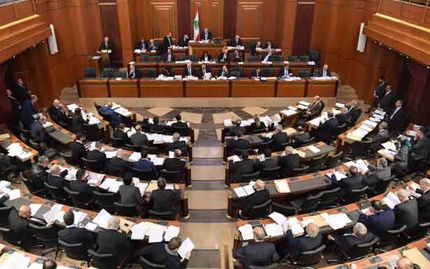 هكذا فشلت محاولة انقلاب «رؤساء الحكومات السابقين» على الأكثرية النيابية..