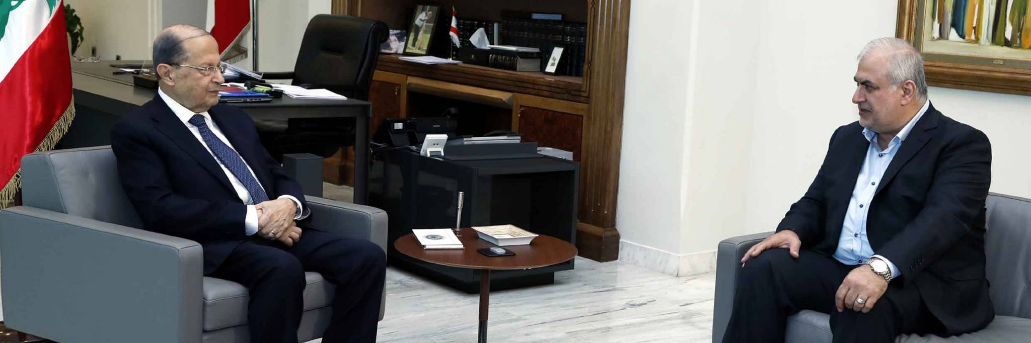 تريّث فرنسي ونصيحة للرئيس المكلف بمزيد من الاستشارات أو الاعتذار
حزب الله : «المالية» للثنائي .. واحادية الحريري بتشكيل الحكومة ستأخذ البلد للمجهول
الوطني الحرّ : دعوى قضائية ضدّ جعجع لتنظيمه حادثة ميرنا الشالوحي